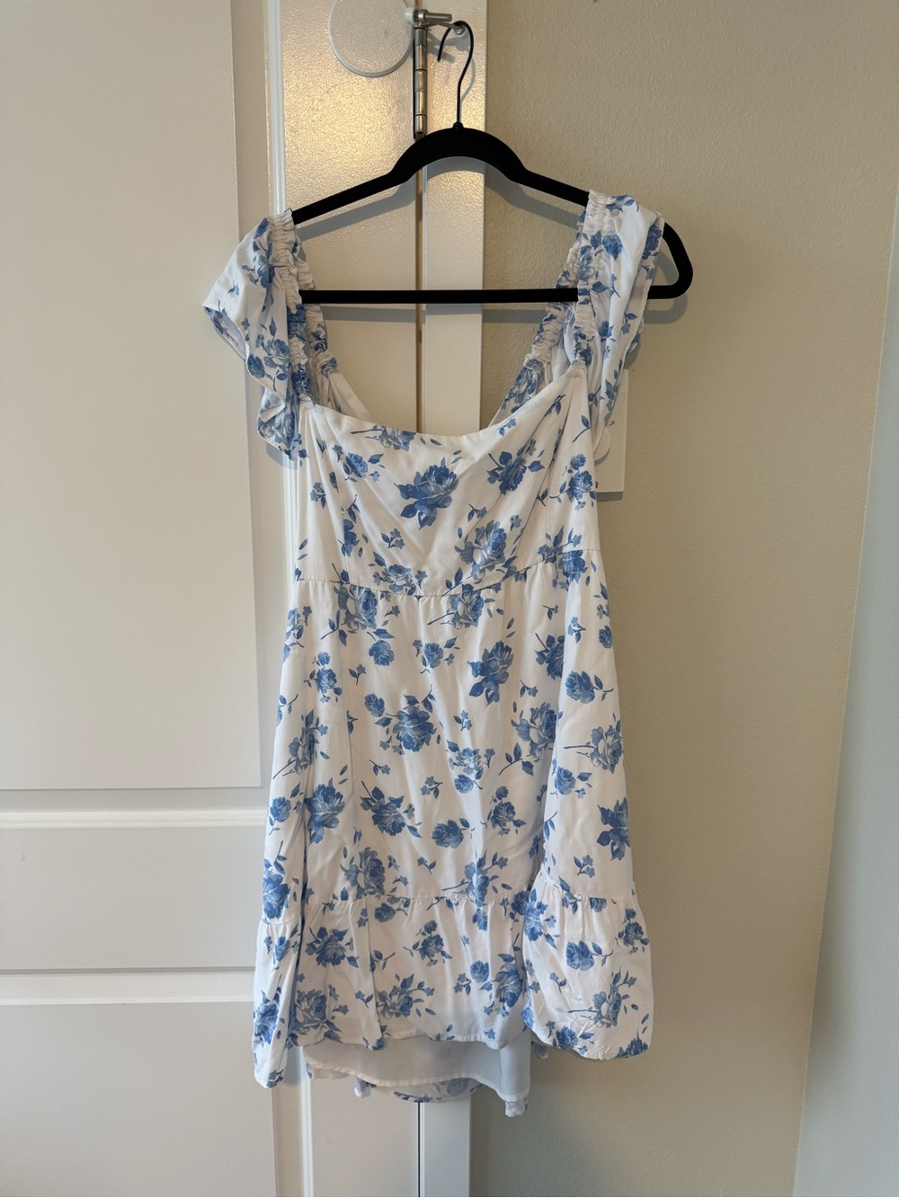 Hollister White & Blue Floral Ruffle Sundress